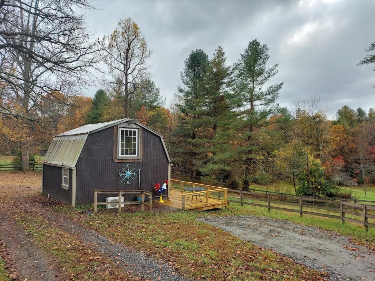 Rustic Hendersonville Farm Studio With Private Deck Eksteriør billede
