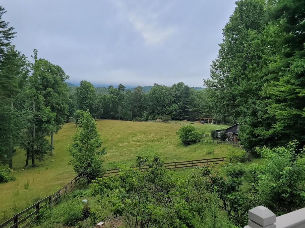 Rustic Hendersonville Farm Studio With Private Deck Eksteriør billede